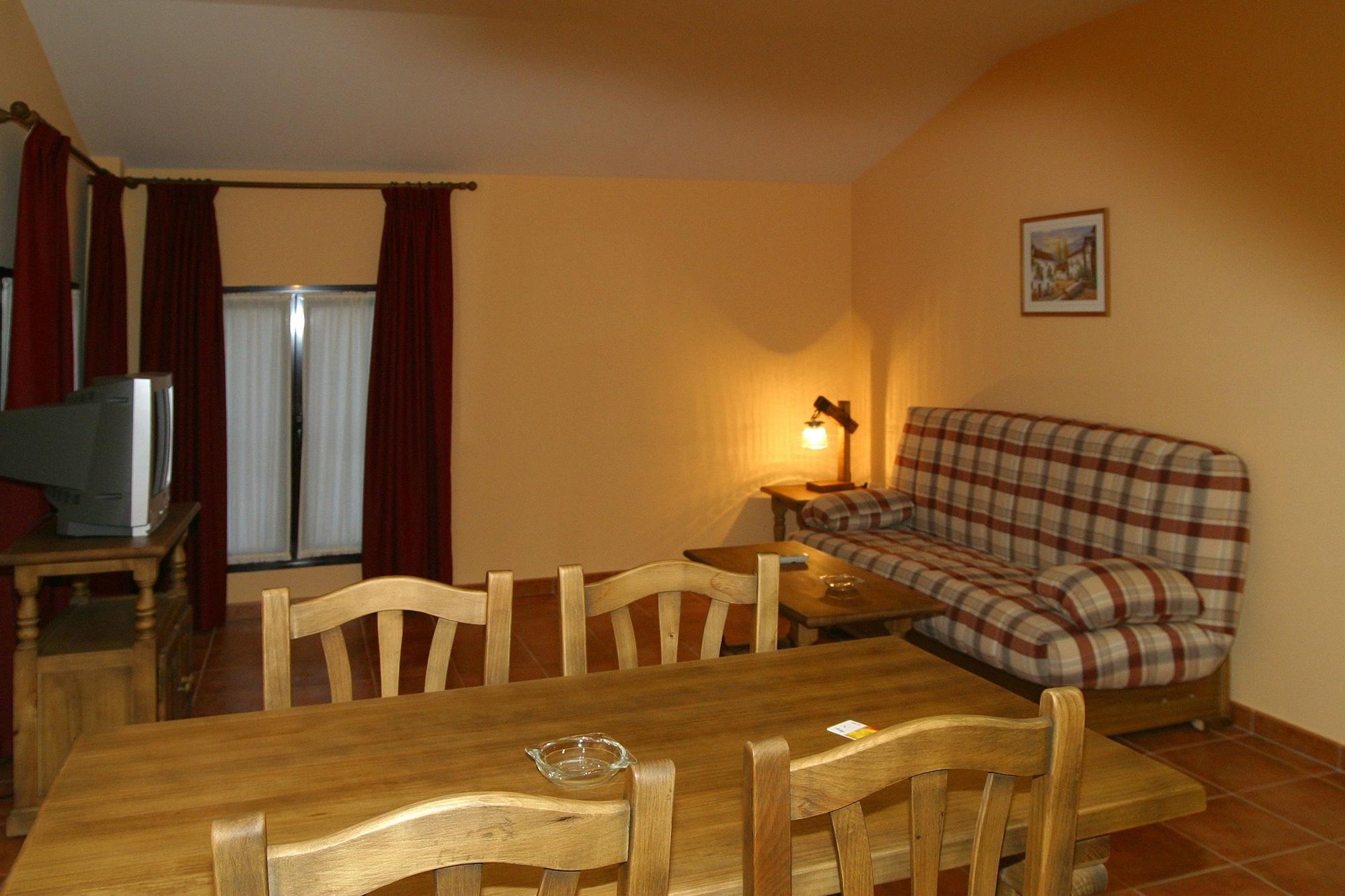 Hotel Y Apartamentos La Casa Rural Chinchón Kültér fotó